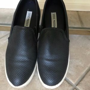 Steve Madden slip on sneakers